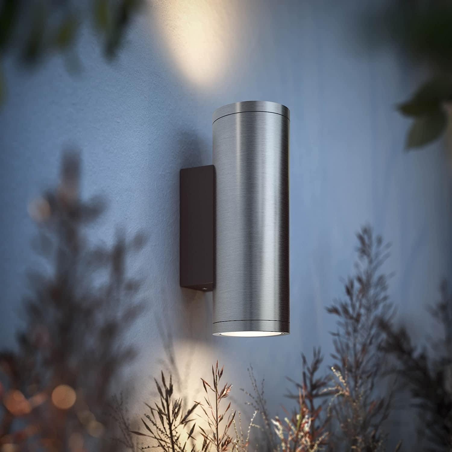 Philips Hue Appear White and Colour Ambiance LED Smart Outdoor Wall Light