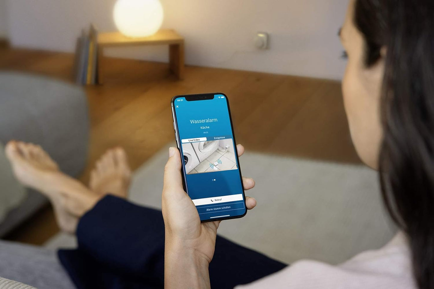 Bosch Smart Home Wassermelder, Mit Notrufschnellwahl in Der App, Rutschfest