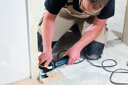 Bosch Professional Multi-Cutter GOP 40-30 (Inkl. 1X BIM Tauchsägeblatt 32 APB)