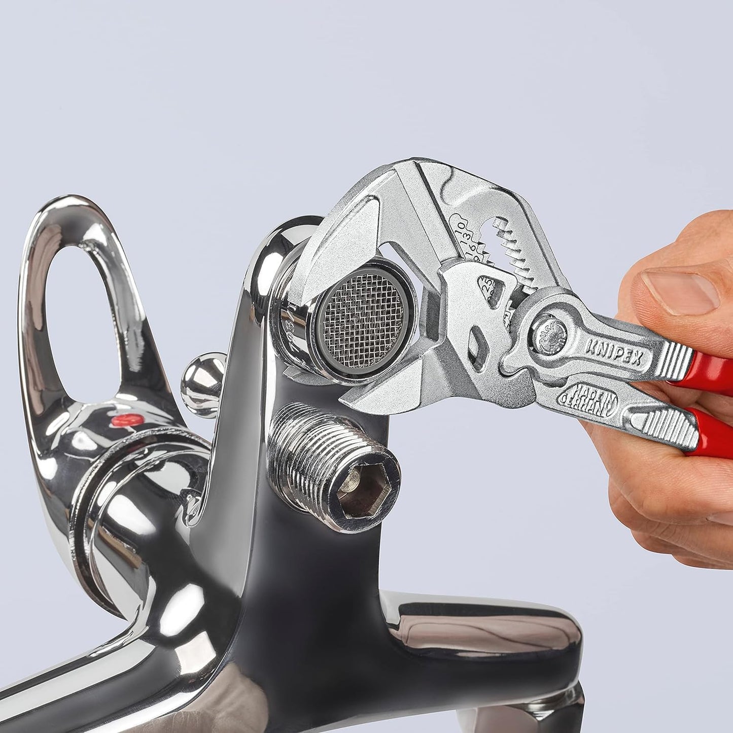KNIPEX Zangenschlüssel Zange und Schraubenschlüssel in einem Werkzeug auf SB-Karte verchromt mit Kunststoff überzogen 180 mm, 86 03 180 SB
