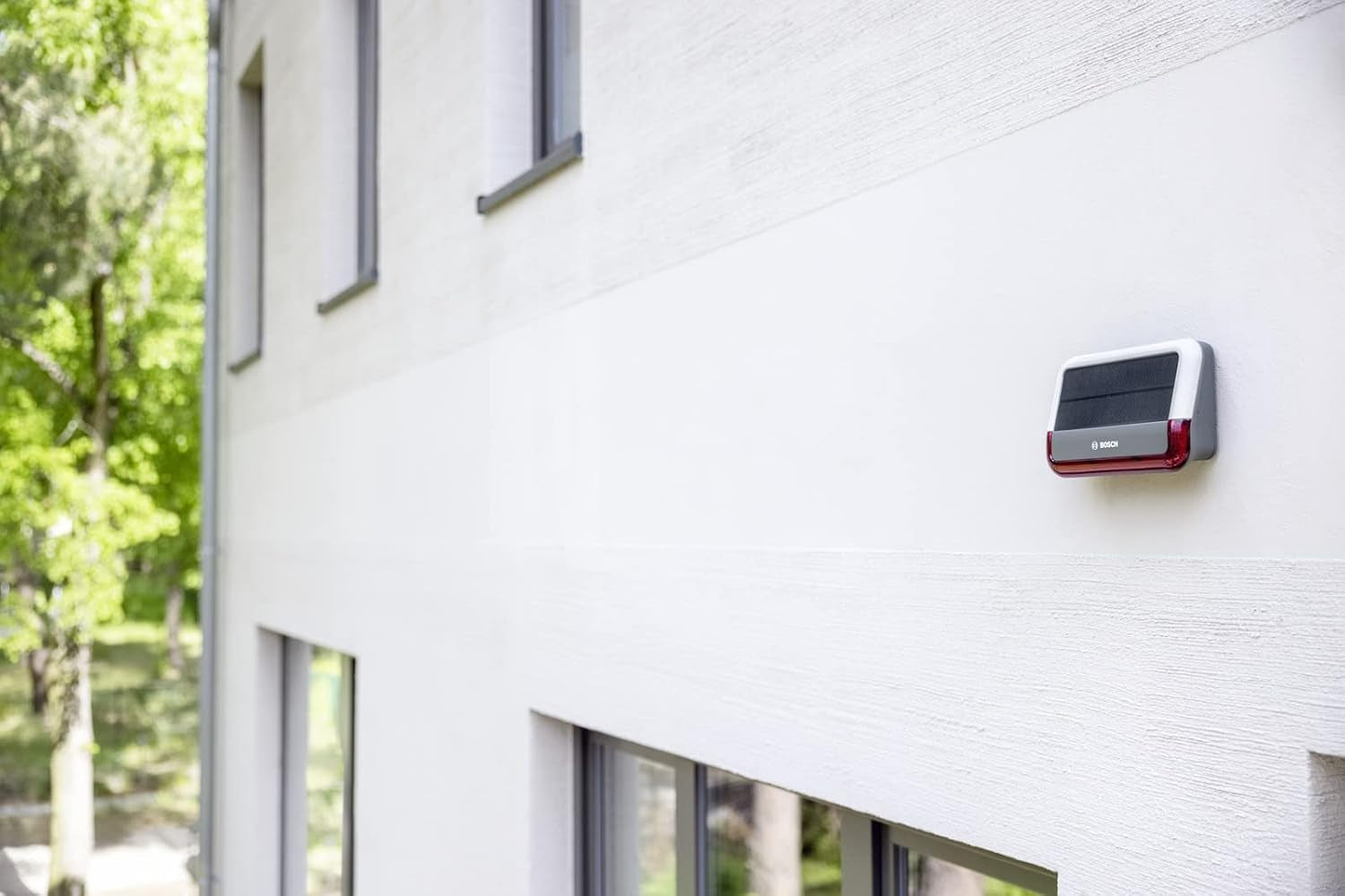 Bosch Smart Home Außensirene, Kabellose Alarmanlage Mit Solarpanel
